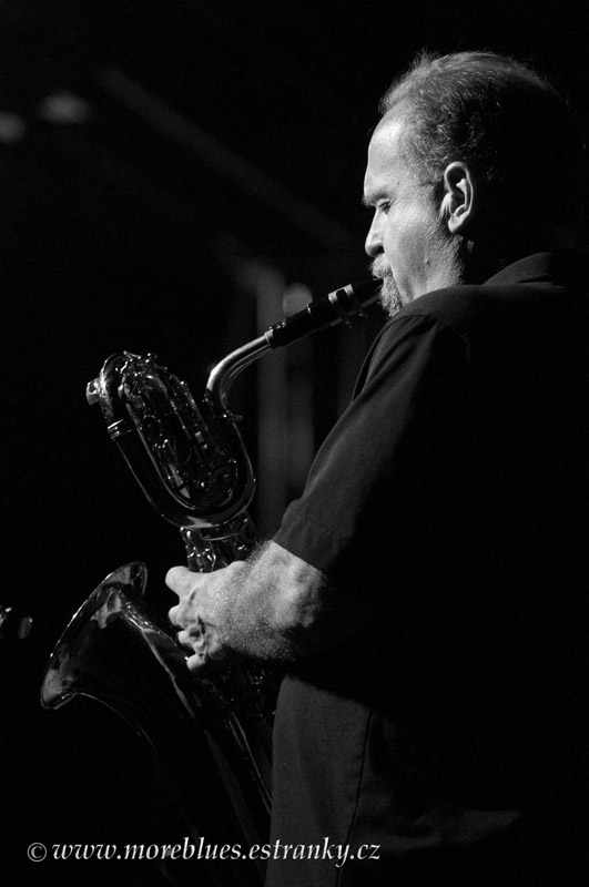 JIMMIE VAUGHAN_14.jpg