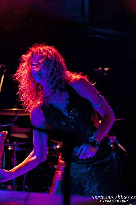 Ana Popovic_08