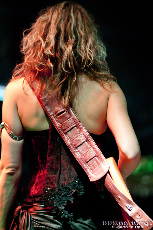 Ana Popovic_63