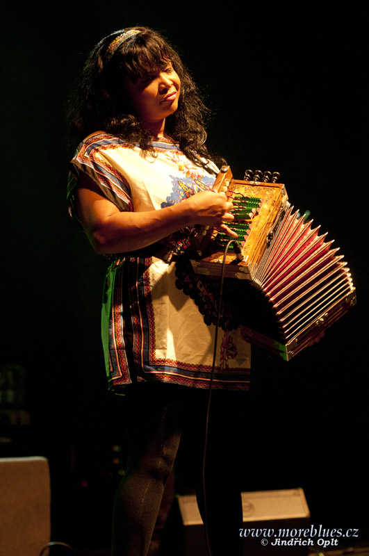 Rosie Ledet & the Zydeco Playboys_03