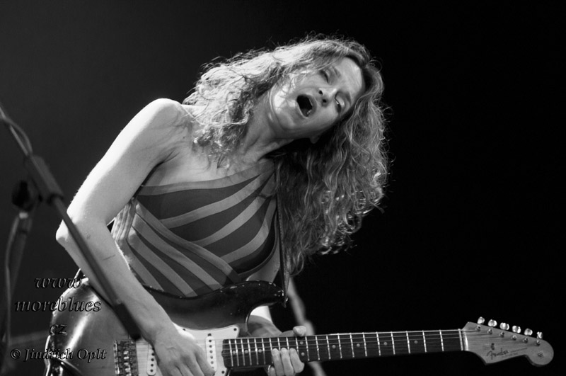 Ana Popovic_13