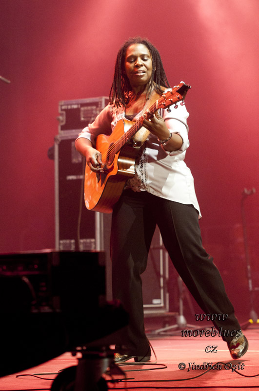 Ruthie Foster_004