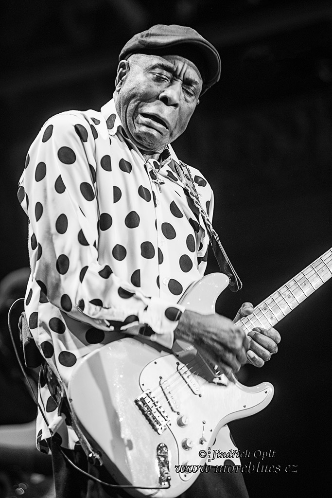 BUDDY GUY_11