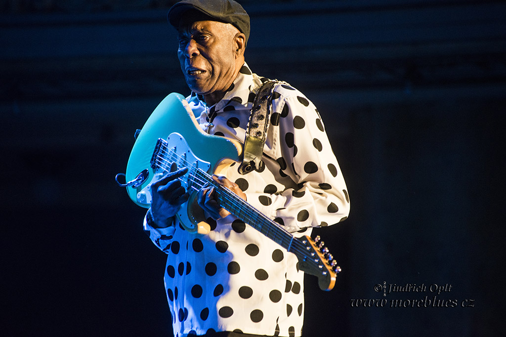 BUDDY GUY_39