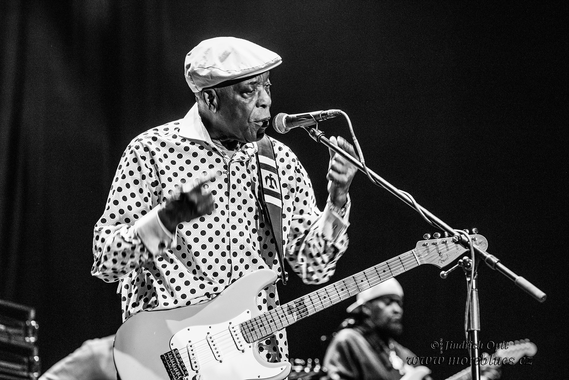 BUDDY GUY_017