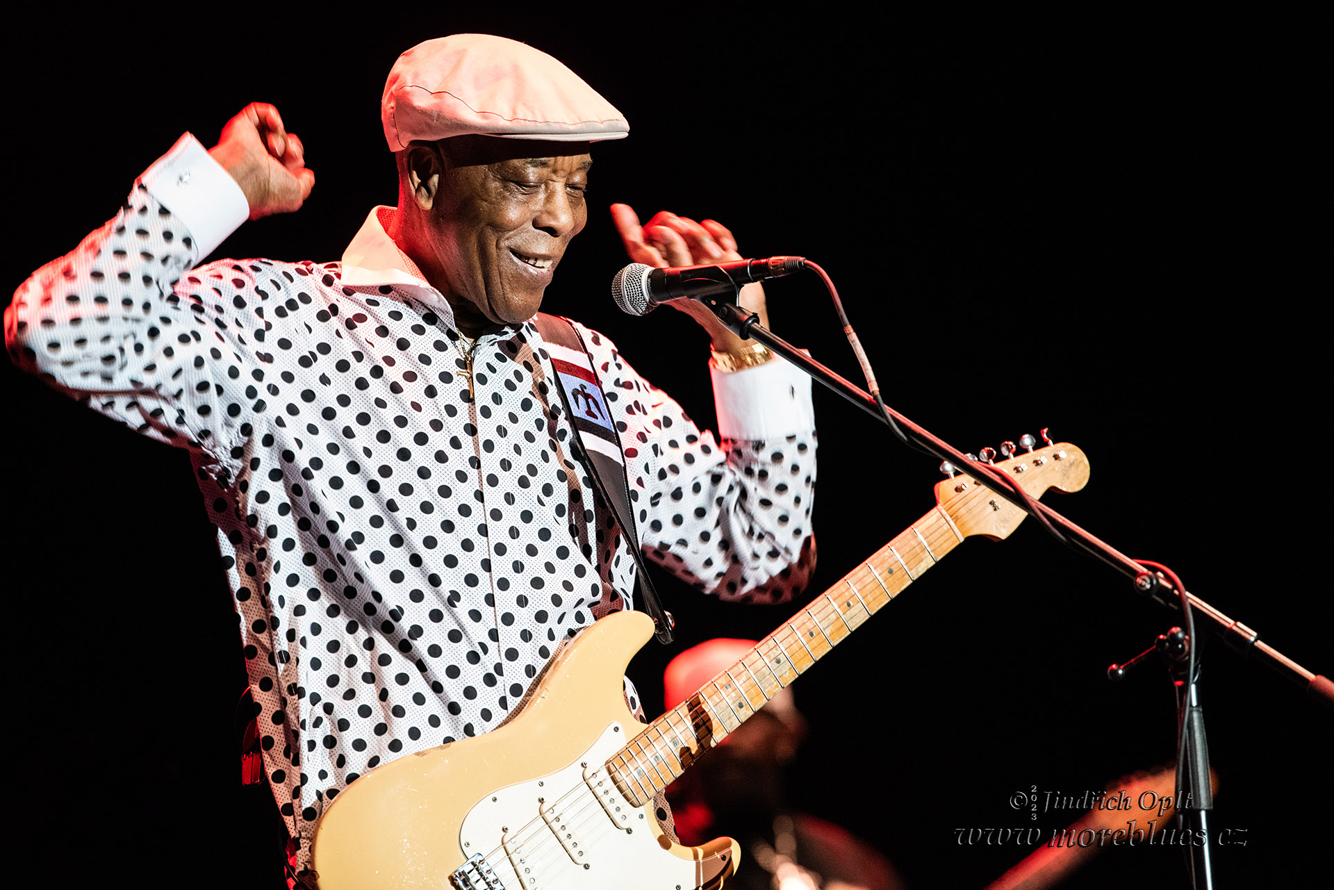 BUDDY GUY_103