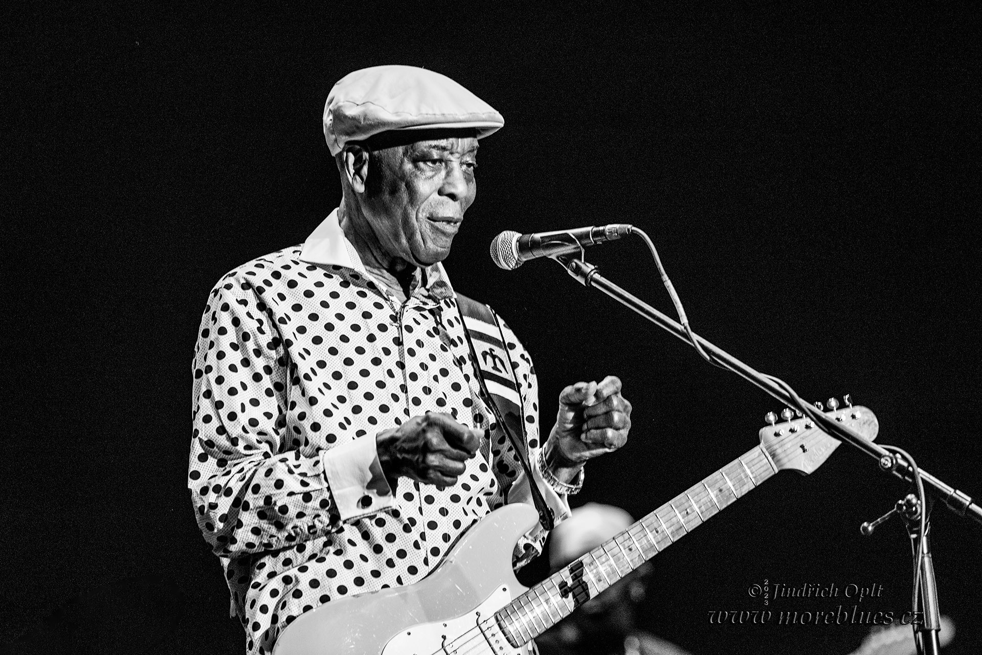 BUDDY GUY_104