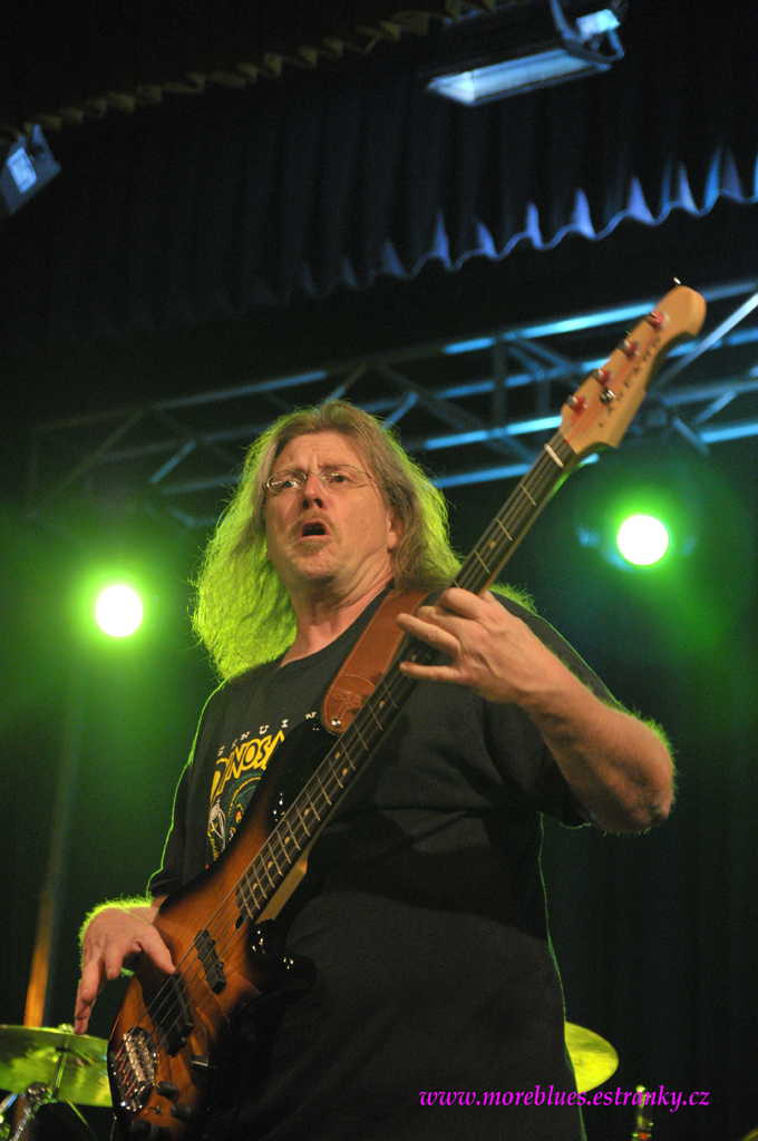 WALTER TROUT_23.jpg