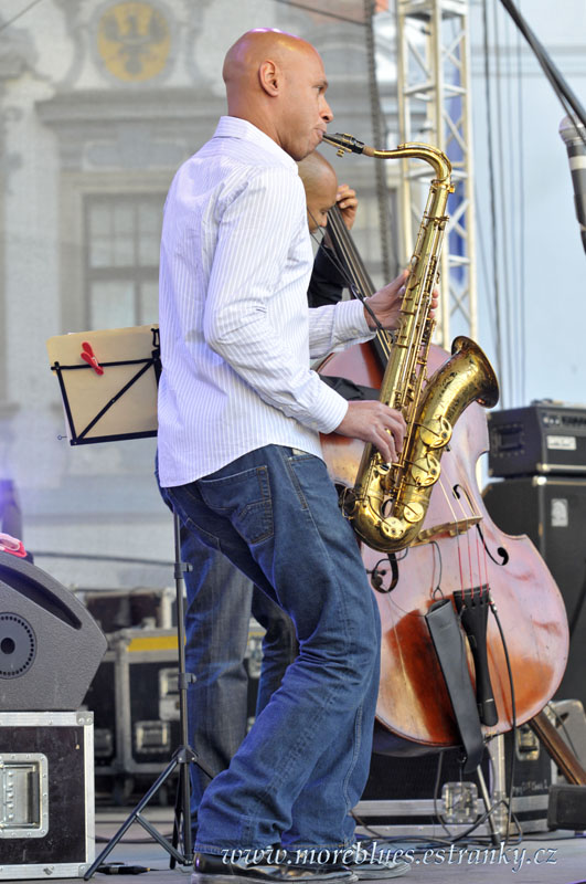 JOSHUA REDMAN TRIO_05.jpg