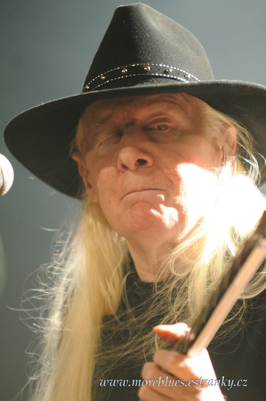 JOHNNY WINTER_12.jpg