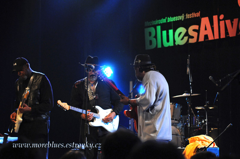 LURRIE BELL AND HIS CHICAGO BLUES BAND_46.jpg