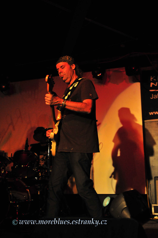 VARGAS BLUES BAND_055.jpg