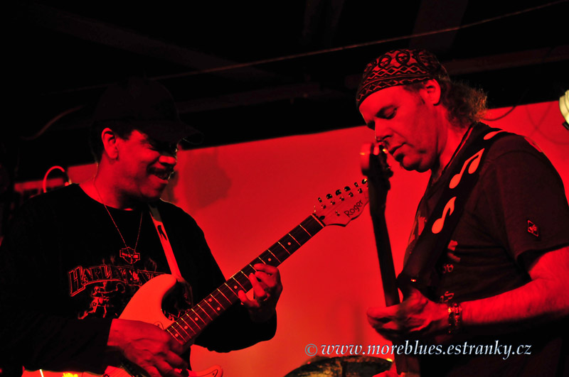 VARGAS BLUES BAND_065.jpg